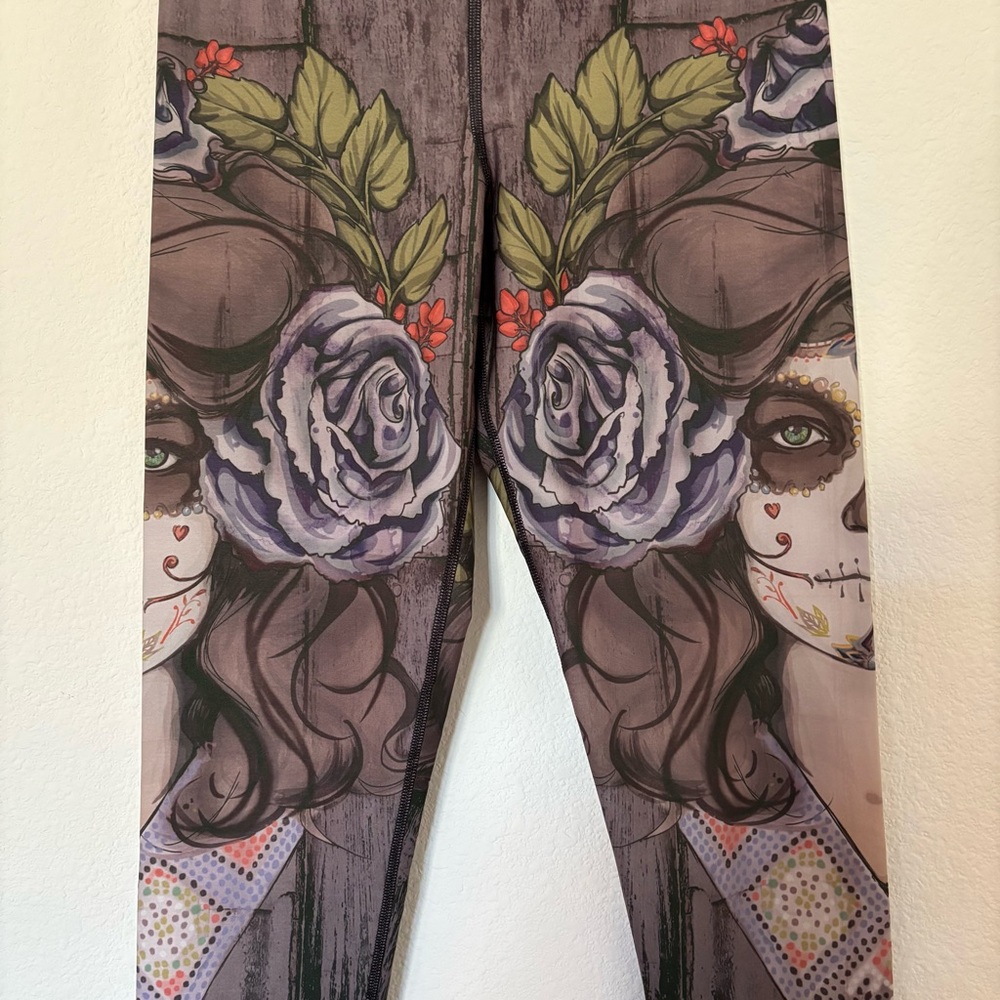 Eagle Rock Werkshop Size M Compression Dark Sugar Skull Face Triathlon - Picture 4 of 8
